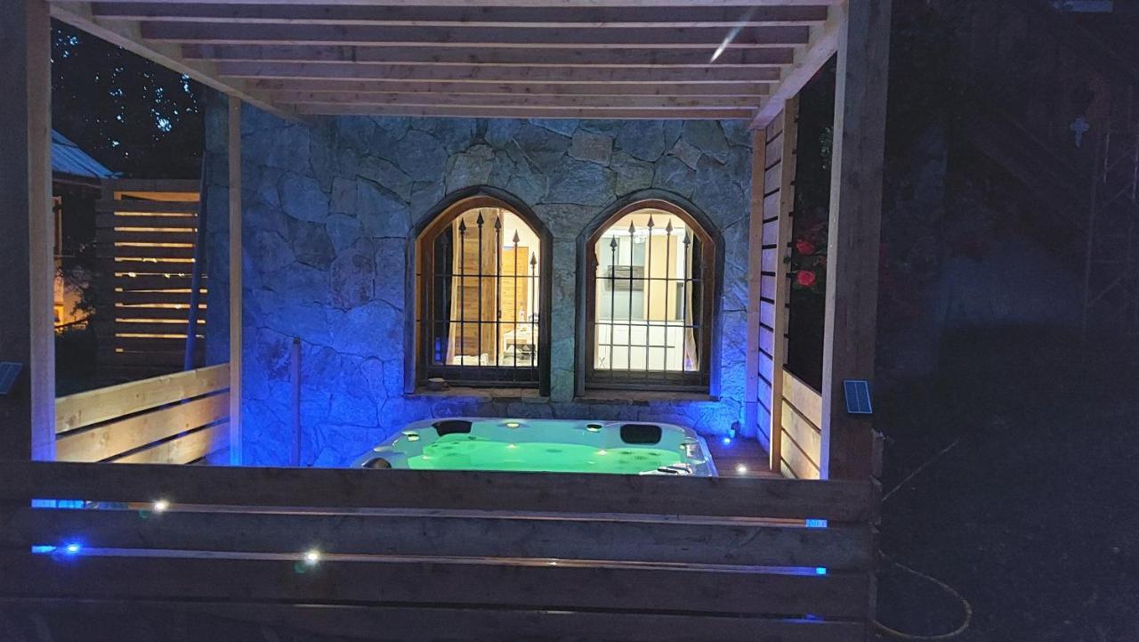 Chalet Serre Cambeou Piscine&Spa Saint-Chaffrey Exterior foto