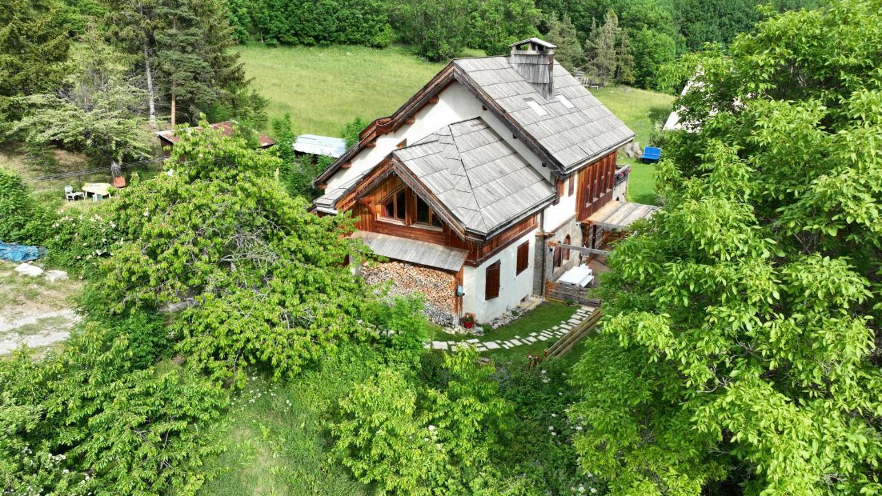 Chalet Serre Cambeou Piscine&Spa Saint-Chaffrey Exterior foto